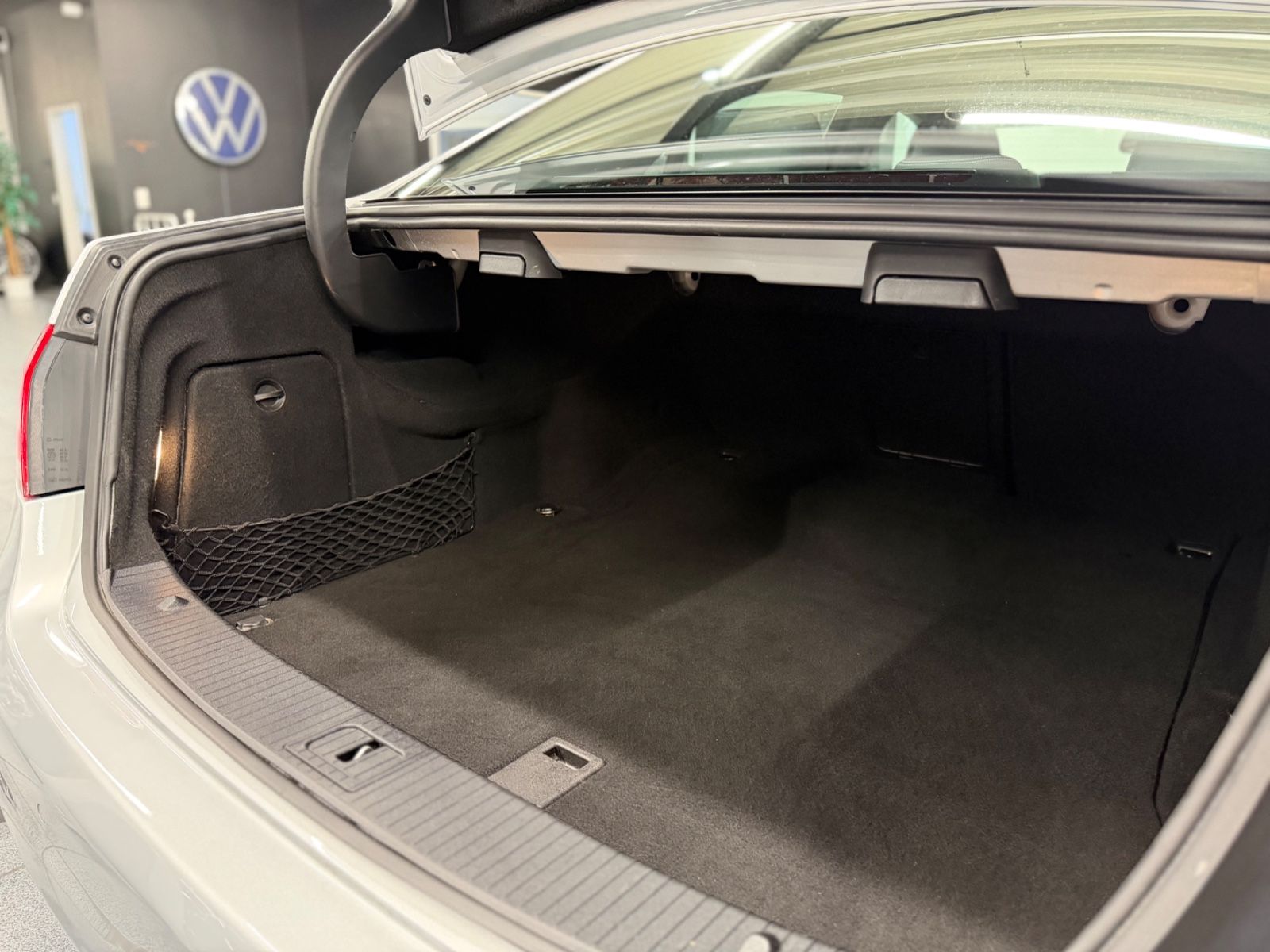 Mercedes-Benz E 220 E Limousine E 220 BlueTec/LED/AHK/Leder/BT foto 17