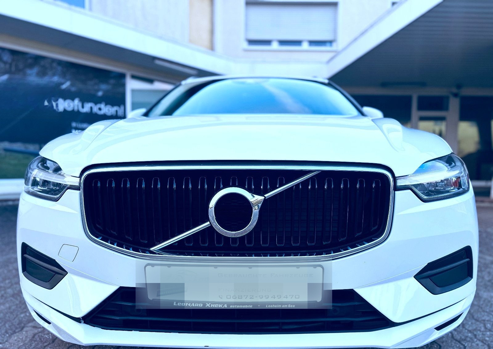 Volvo XC60 AWD 2,0 Ltr. Aut. Navi LED Leder Kamera AHK foto 2