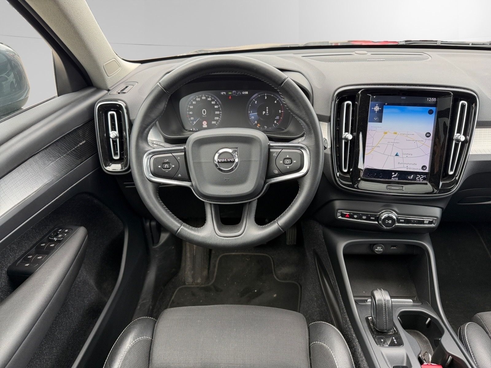 Volvo XC 40 XC40 MOMENTUM 2WD AUT., PANORAMA, AHK, H/K foto 14