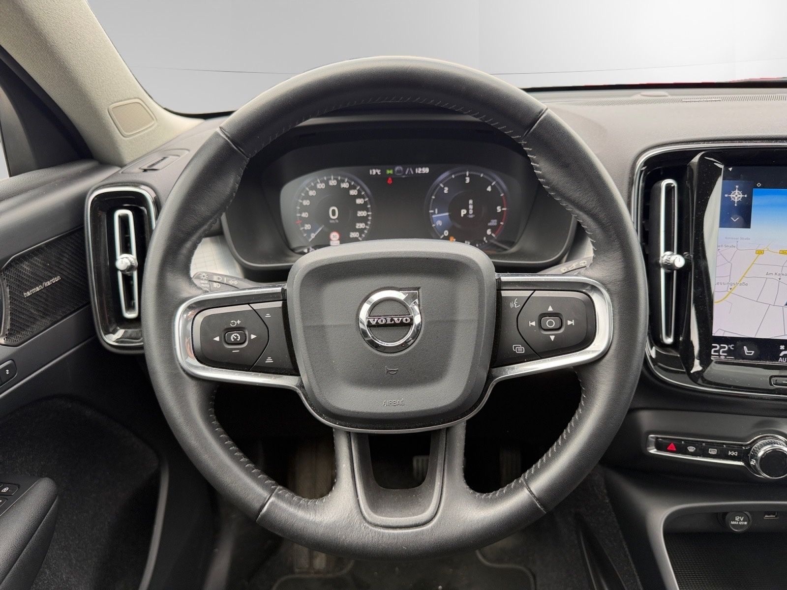 Volvo XC 40 XC40 MOMENTUM 2WD AUT., PANORAMA, AHK, H/K foto 15