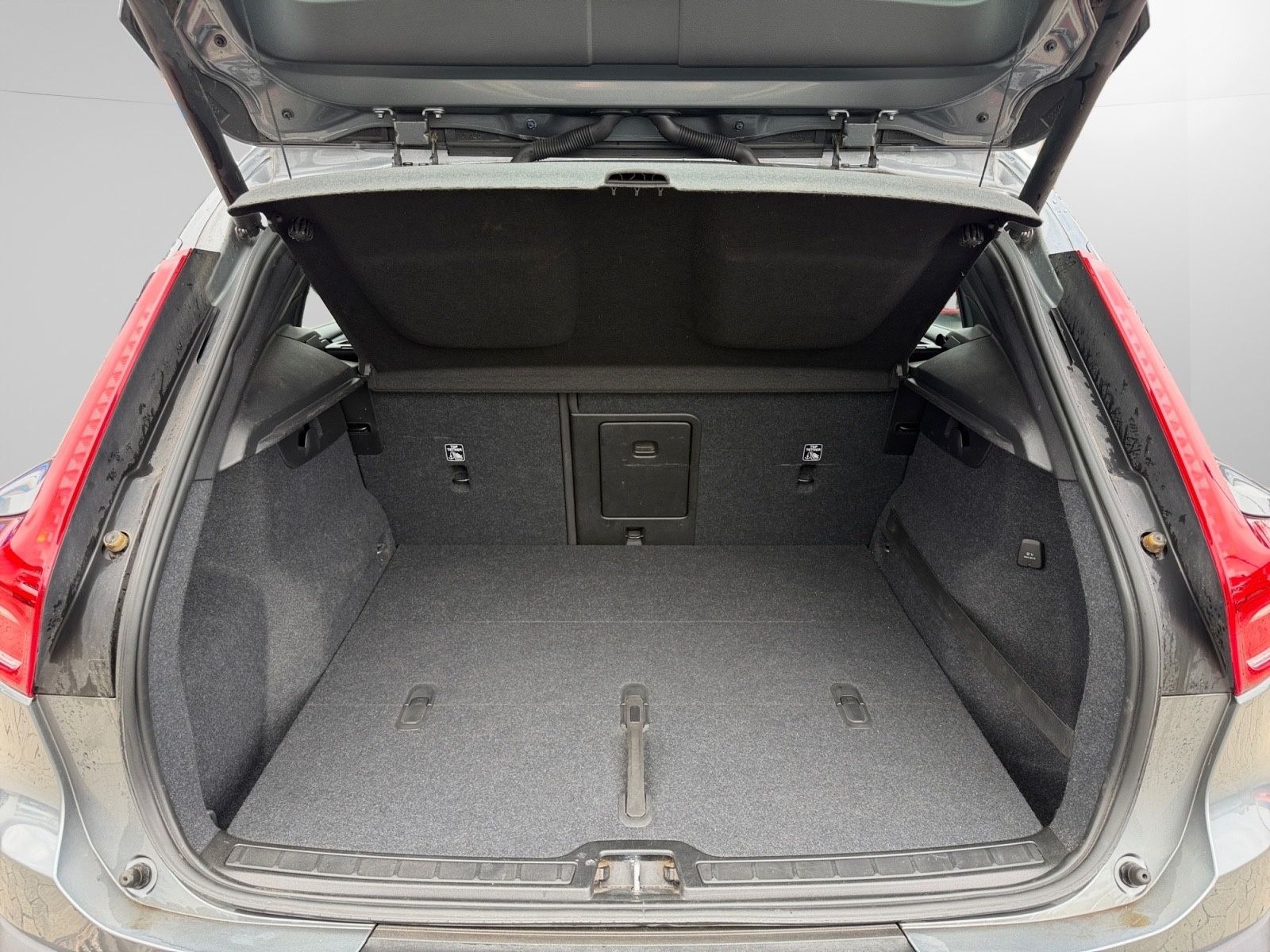 Volvo XC 40 XC40 MOMENTUM 2WD AUT., PANORAMA, AHK, H/K foto 16