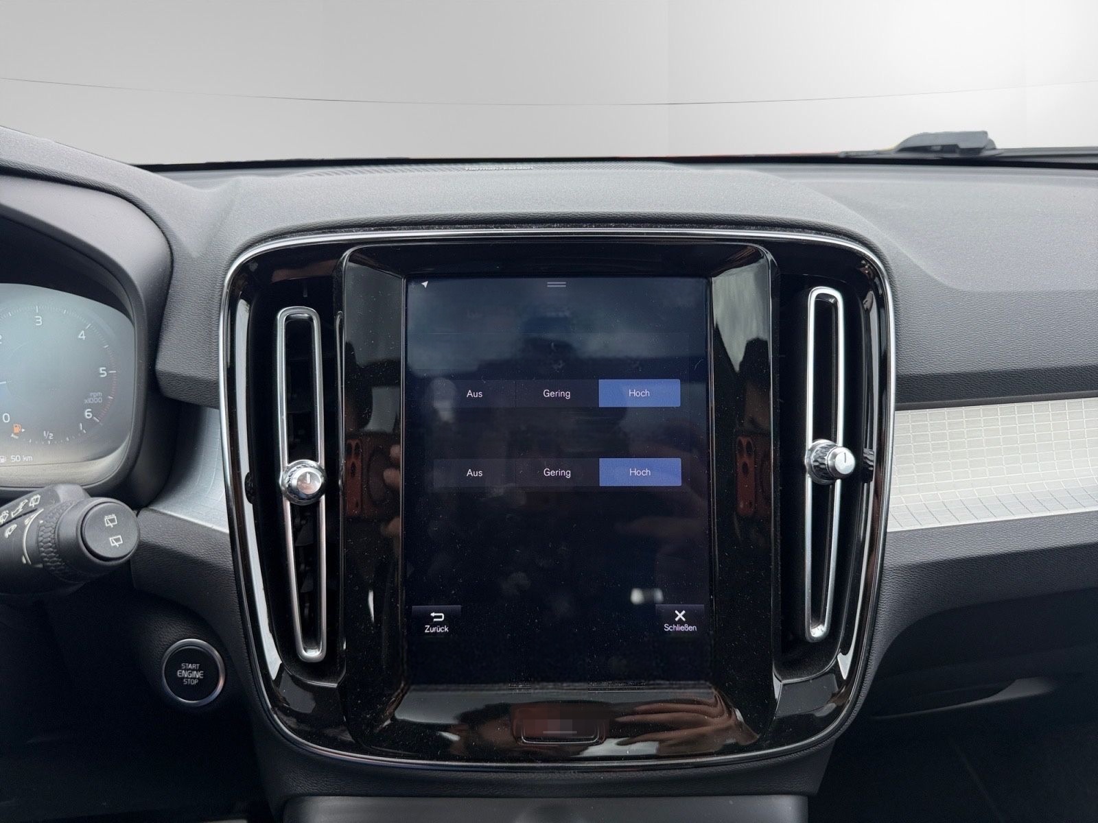 Volvo XC 40 XC40 MOMENTUM 2WD AUT., PANORAMA, AHK, H/K foto 25