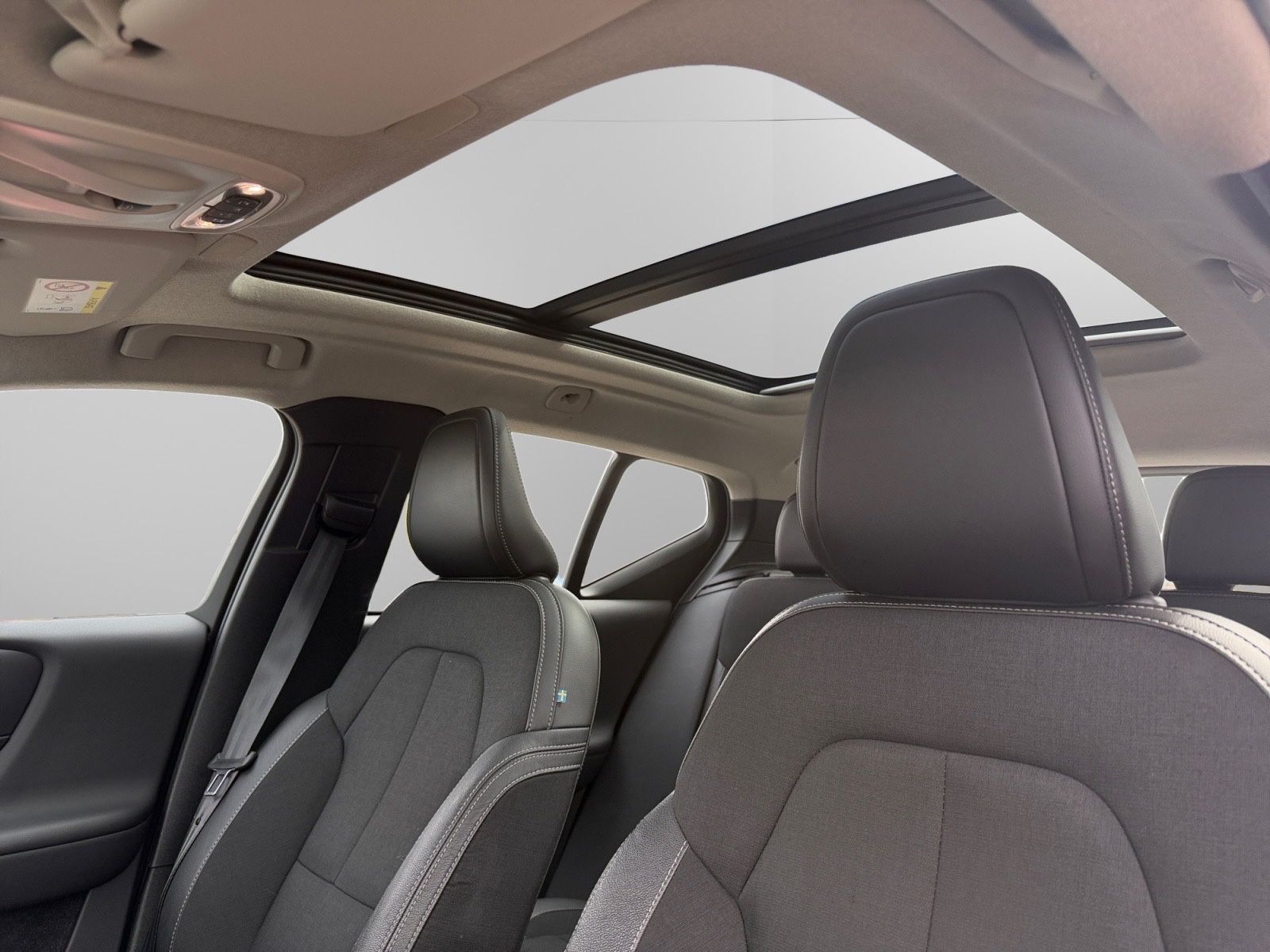 Volvo XC 40 XC40 MOMENTUM 2WD AUT., PANORAMA, AHK, H/K foto 9