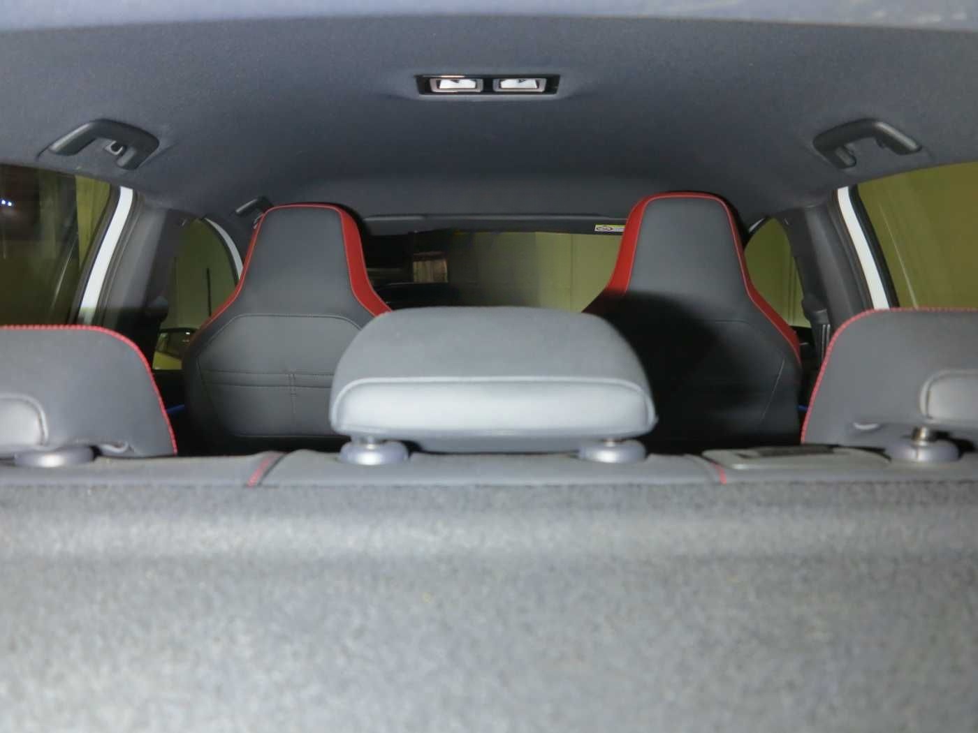 Volkswagen Golf VIII GTI 2.0 TSI OPF DSG7 Clubsport LM18 foto 14