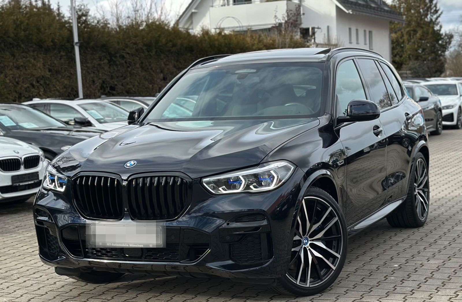 BMW X5 xDrive45e M-Sportpaket Laser Panor. AHK 360° foto 2
