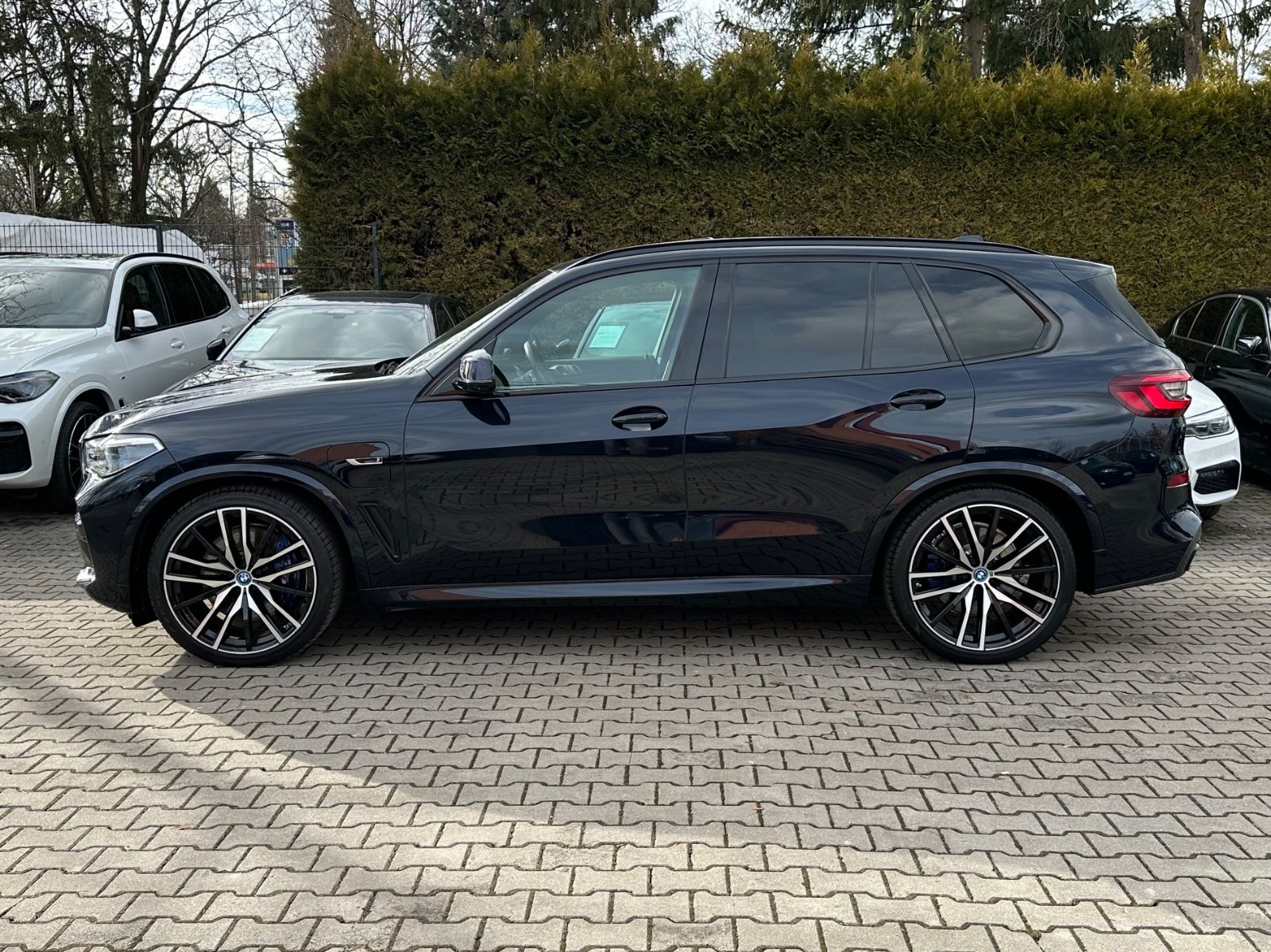BMW X5 xDrive45e M-Sportpaket Laser Panor. AHK 360° foto 15