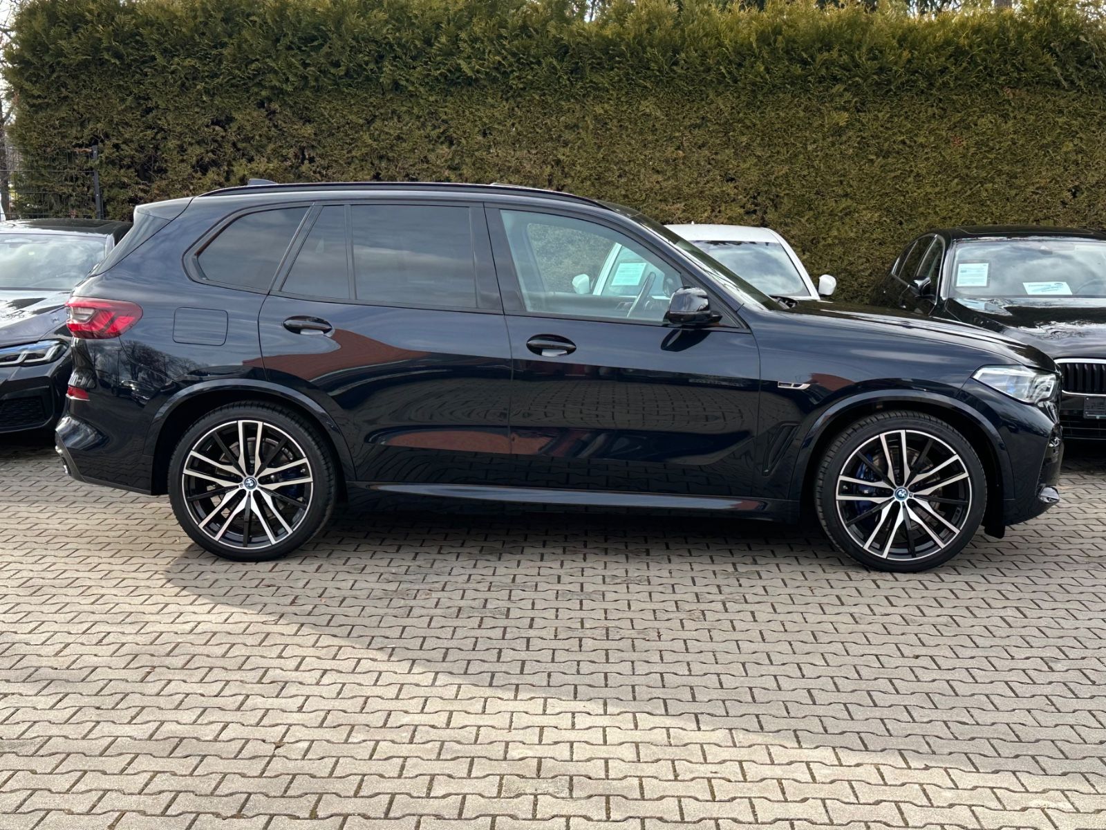 BMW X5 xDrive45e M-Sportpaket Laser Panor. AHK 360° foto 16