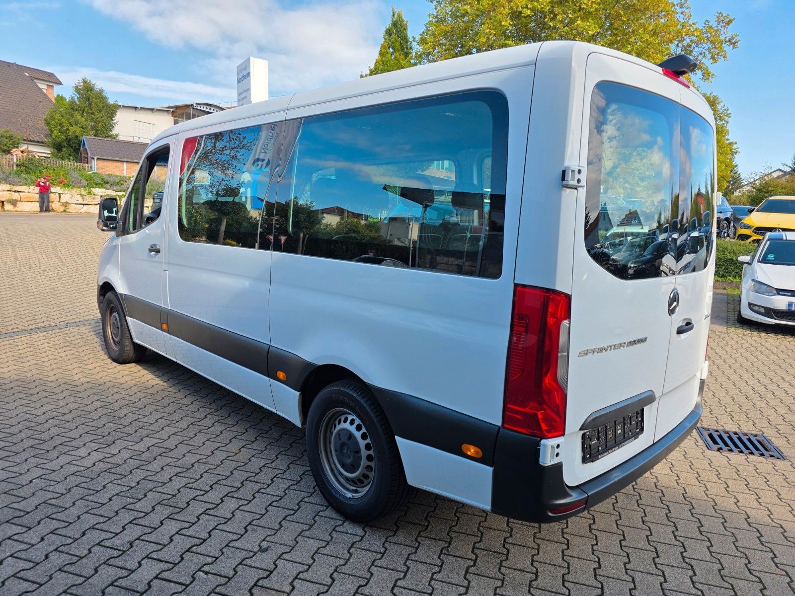 Mercedes-Benz Sprinter 214 Tourer 9-Sitzer / Navi/ Kamera /EU6 foto 3