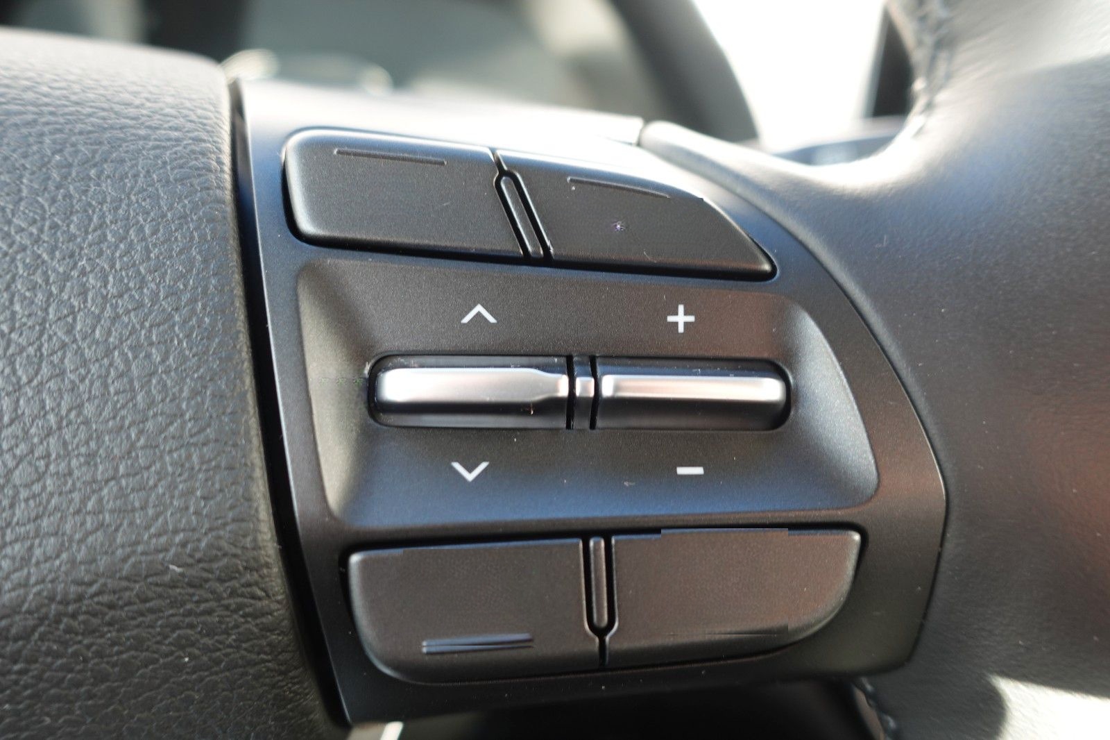 Hyundai i30 Edition 30+ 1.0T-GDI AUTOMATIK,Navi,Kamera foto 24