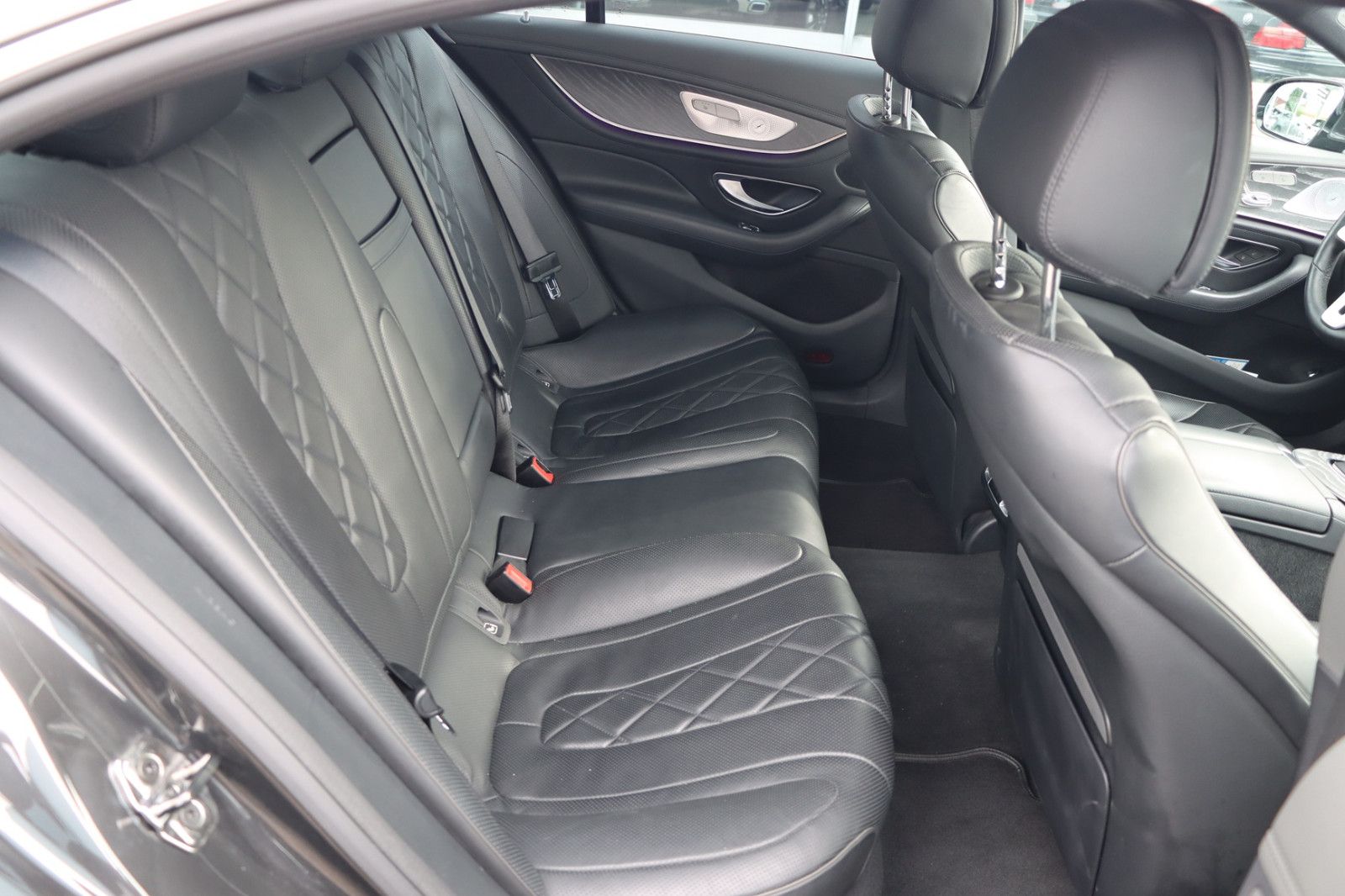 Mercedes-Benz CLS 450 4Matic AMG l DESIGNO l VOLL l foto 11