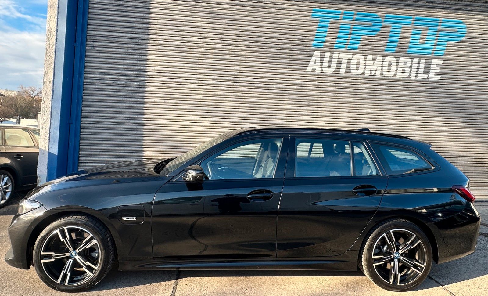 BMW 330e Touring M Sport*LED*WIDE-SCREEN*AHK*KAMERA* foto 2