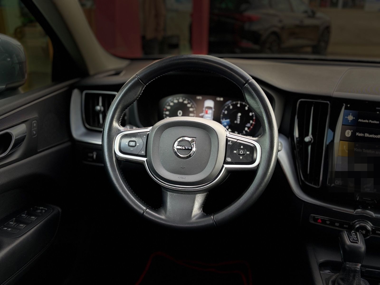 Volvo XC 60 XC60 Momentum 2WD Kamera Kofferraum elekt. foto 12