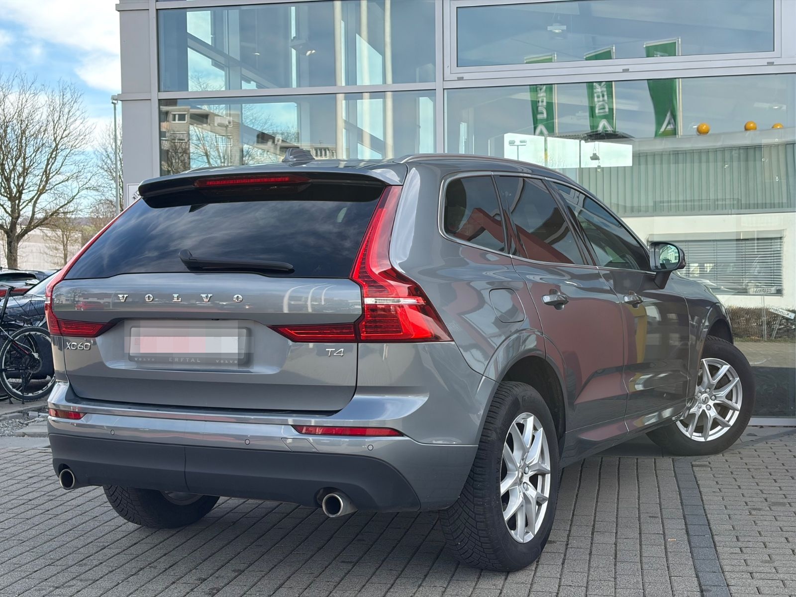 Volvo XC 60 XC60 Momentum 2WD Kamera Kofferraum elekt. foto 3