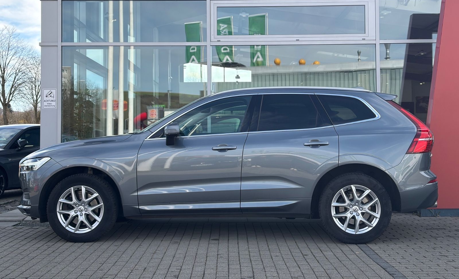 Volvo XC 60 XC60 Momentum 2WD Kamera Kofferraum elekt. foto 6