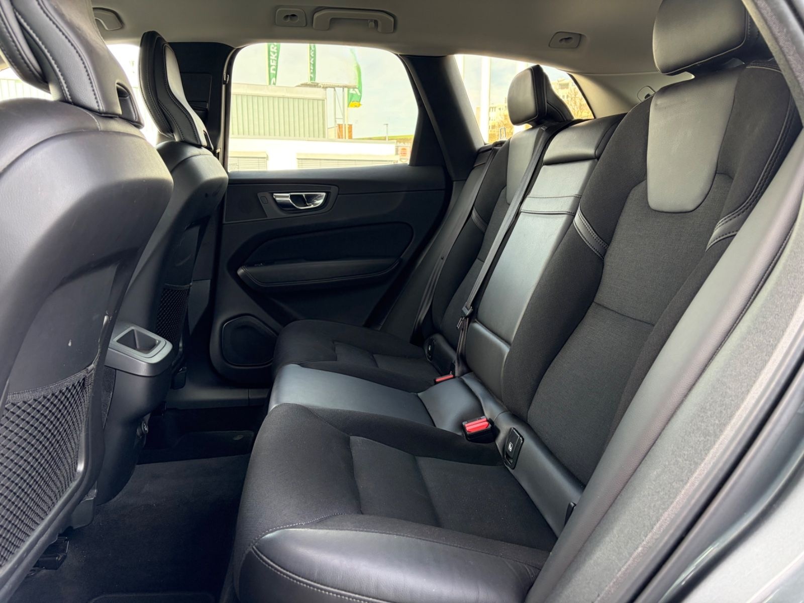 Volvo XC 60 XC60 Momentum 2WD Kamera Kofferraum elekt. foto 8