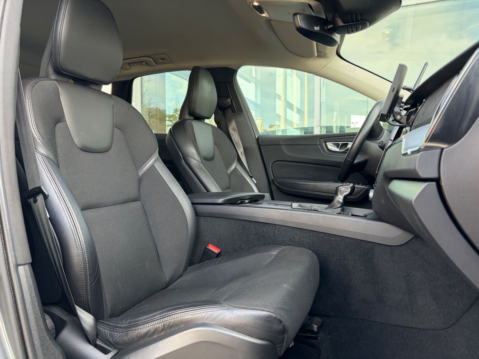 Volvo XC 60 XC60 Momentum 2WD Kamera Kofferraum elekt. foto 9