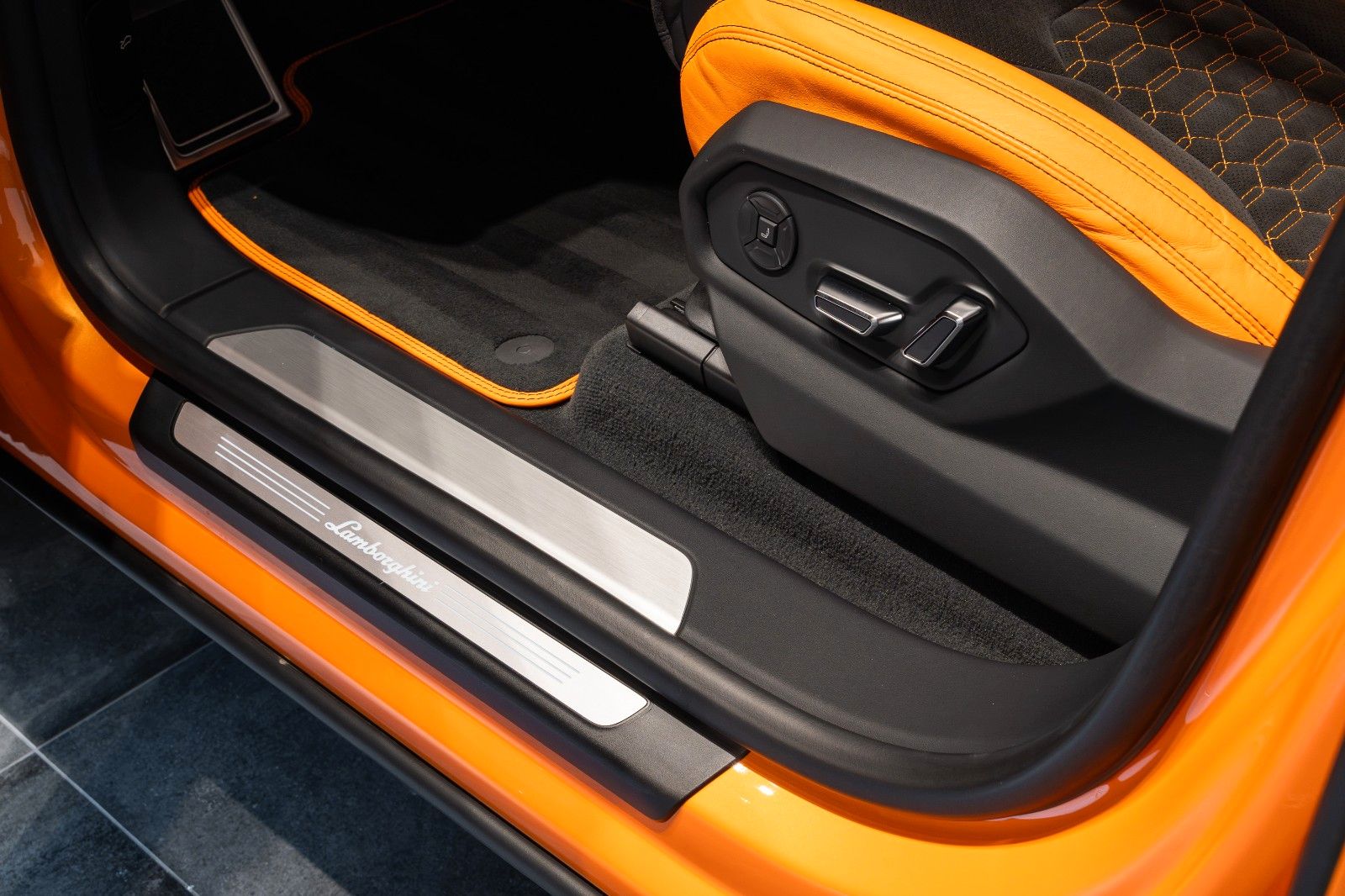 Lamborghini Urus Capsule Edition I B&O I 23" I Pano I Voll foto 22