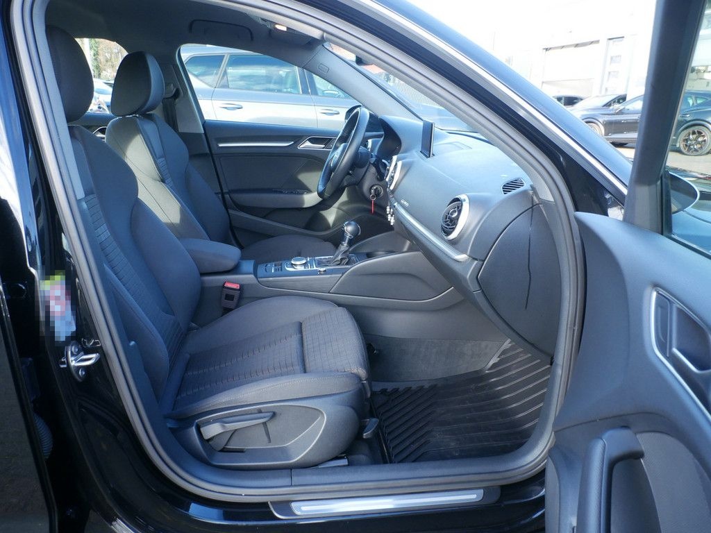 Audi A3 Sportback 2.0 FSI quattro sport XENON AHK foto 2