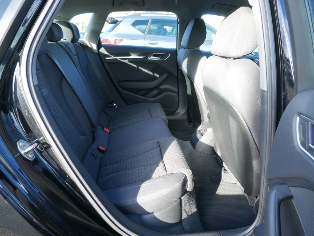 Audi A3 Sportback 2.0 FSI quattro sport XENON AHK foto 4