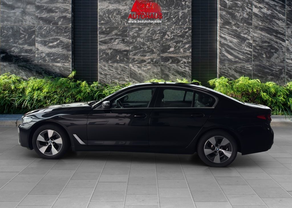 BMW 520d Aut. Head-Up Innovationspaket Leder Laserli foto 2