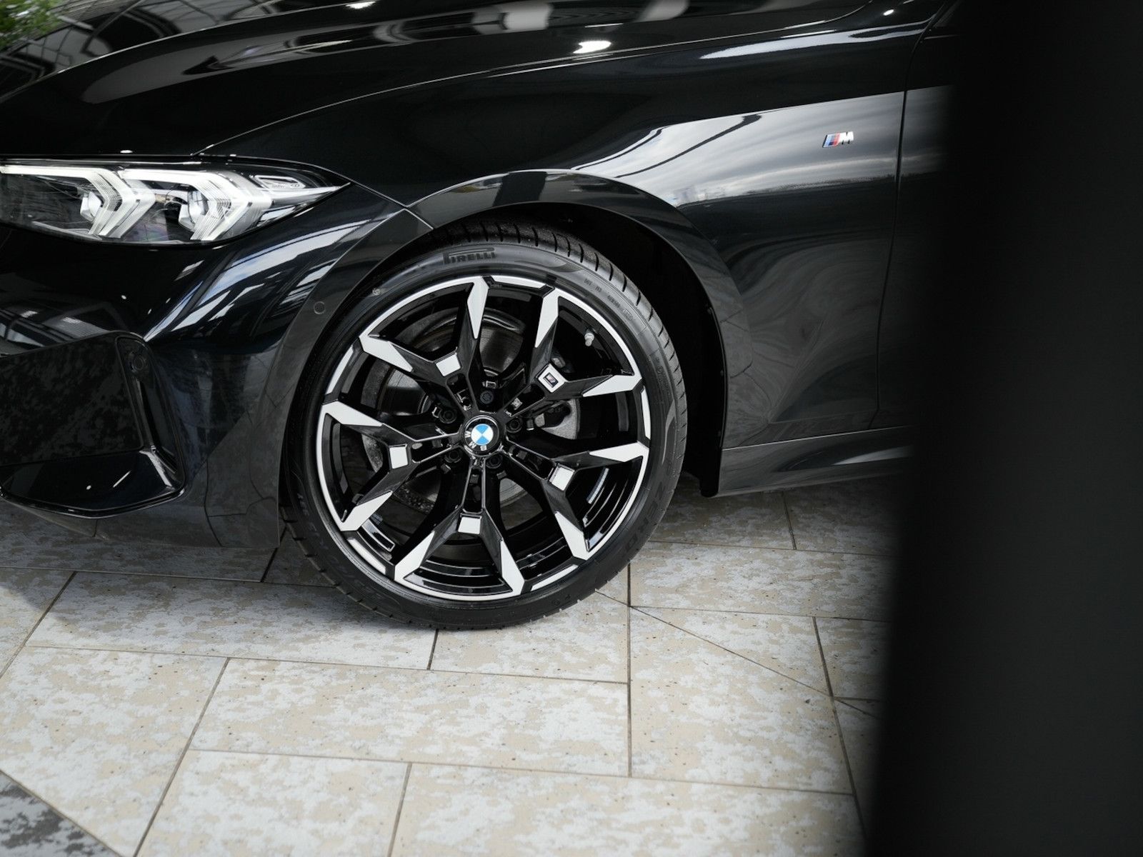 BMW 320d xDrive Touring M Sport Panorama 19LM foto 7