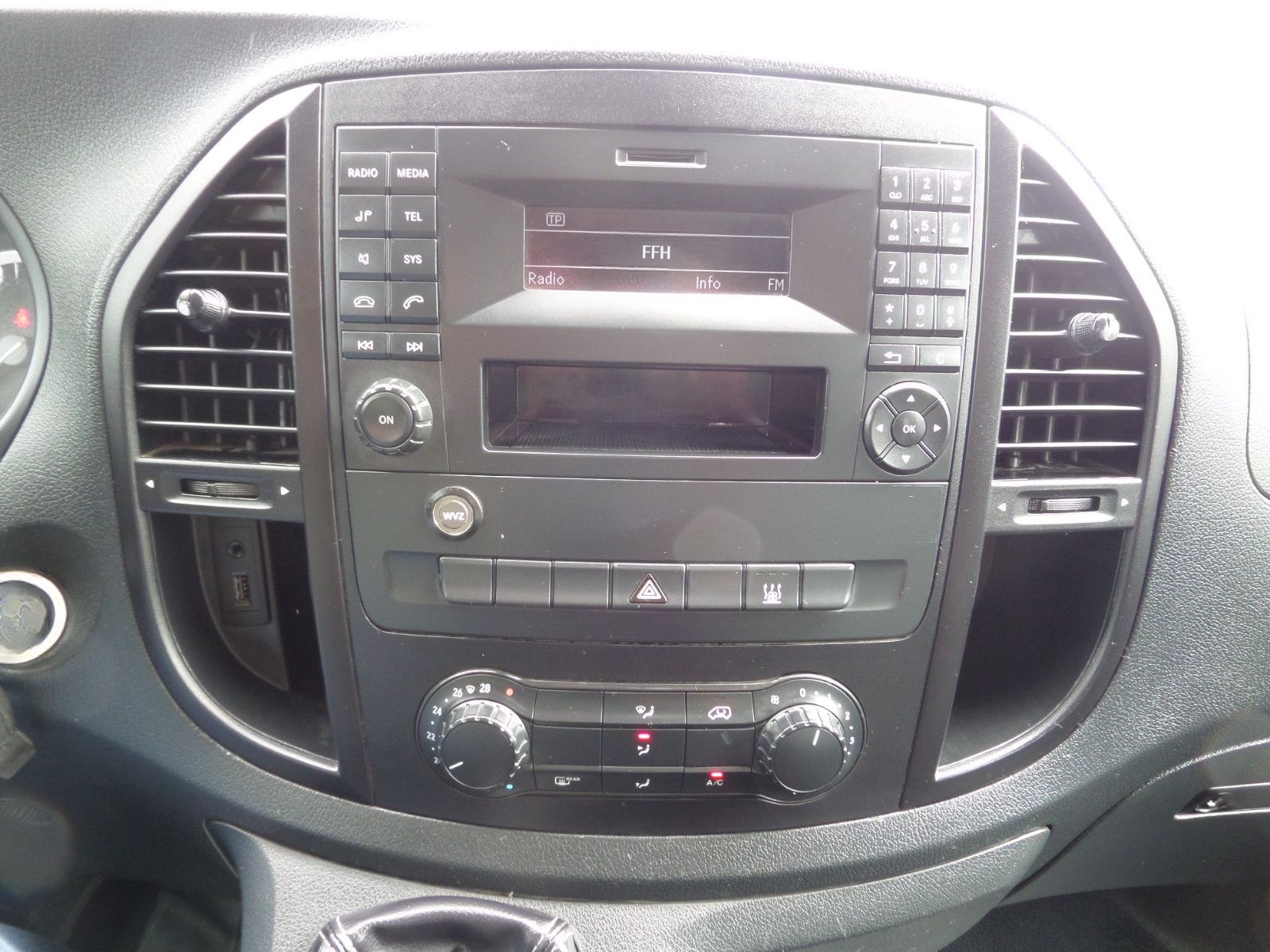 Mercedes-Benz Vito Tourer Pro 111 CDI Lang+8xLeder+Standhzg+1H foto 11