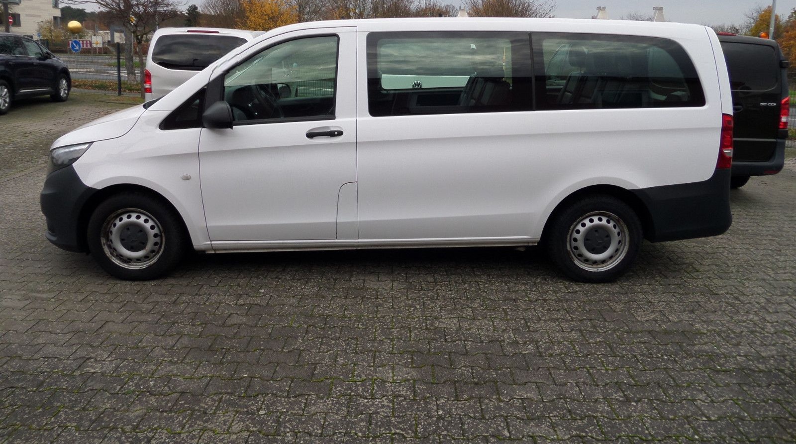 Mercedes-Benz Vito Tourer Pro 111 CDI Lang+8xLeder+Standhzg+1H foto 4