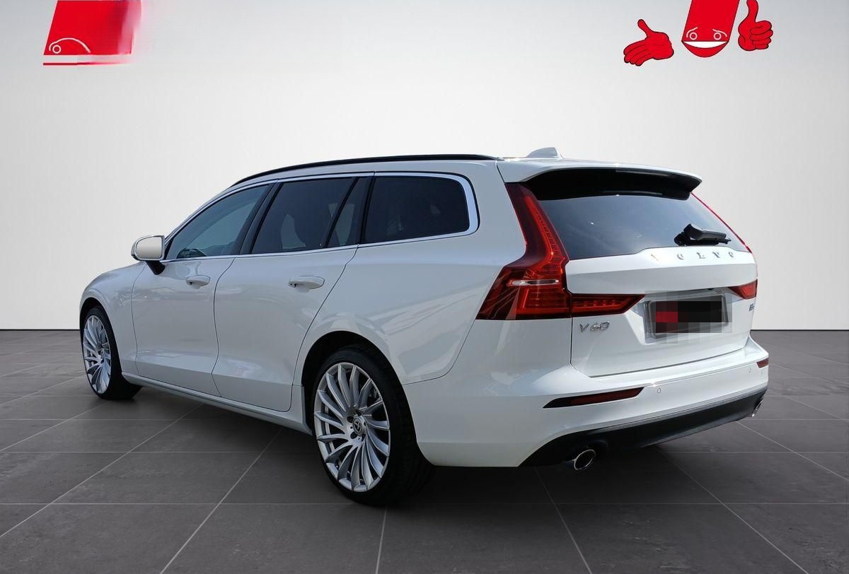 Volvo V60 Kombi Momentum Pro Mild-Hybrid Geartronic foto 4