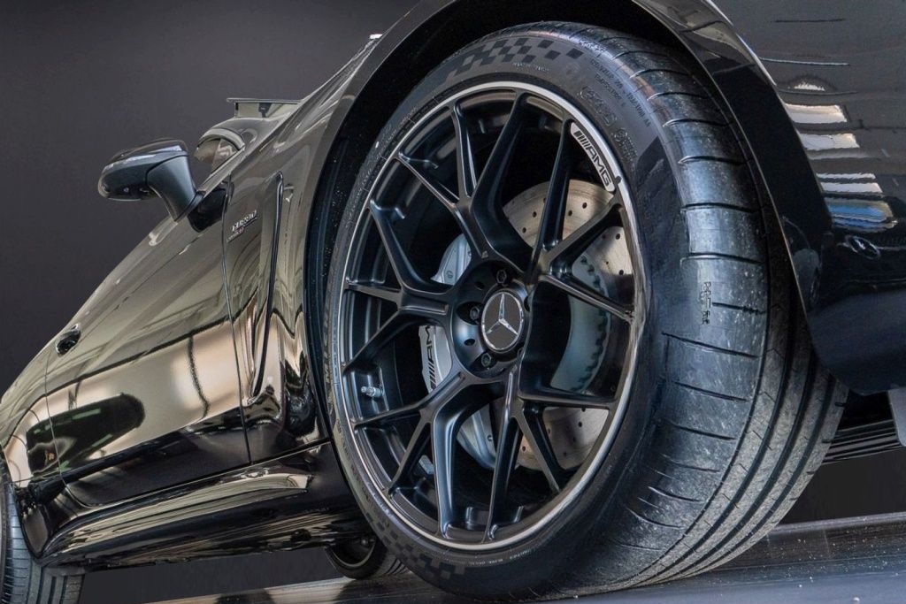 Mercedes-Benz AMG CLE 53 4MATIC+ Cabriolet AUT SpurH foto 3