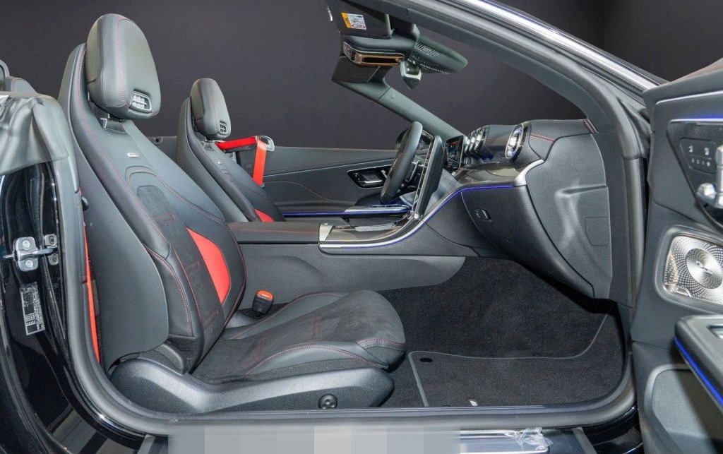 Mercedes-Benz AMG CLE 53 4MATIC+ Cabriolet AUT SpurH foto 4