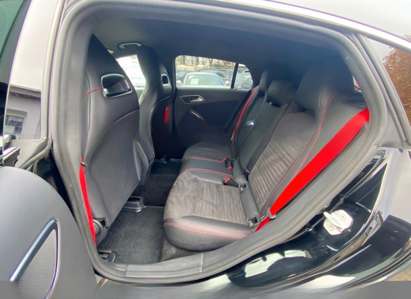 Mercedes-Benz CLA 220 d 7G-DCT SHOOTING BRAKE AMG-LINE foto 14