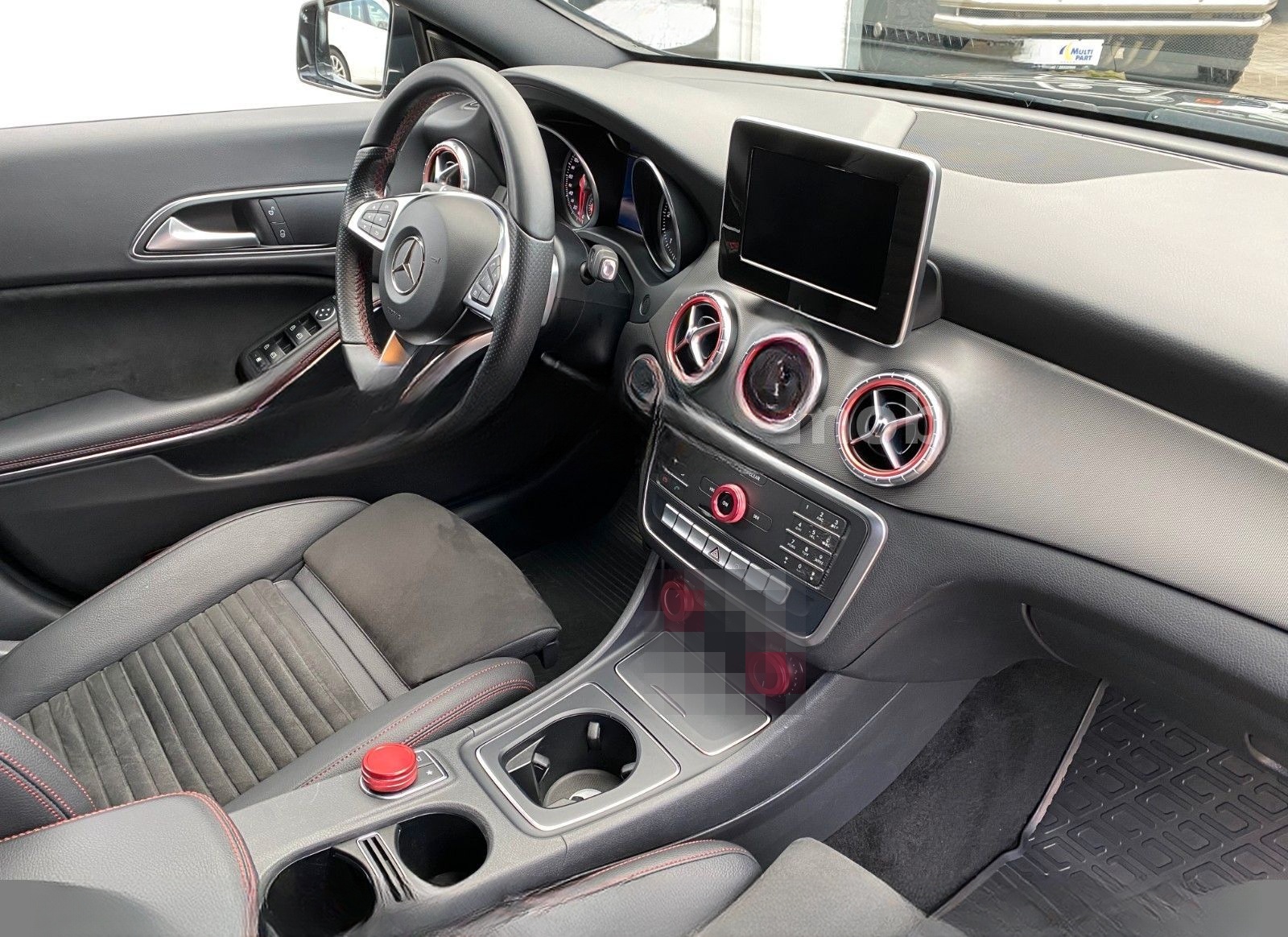 Mercedes-Benz CLA 220 d 7G-DCT SHOOTING BRAKE AMG-LINE foto 16