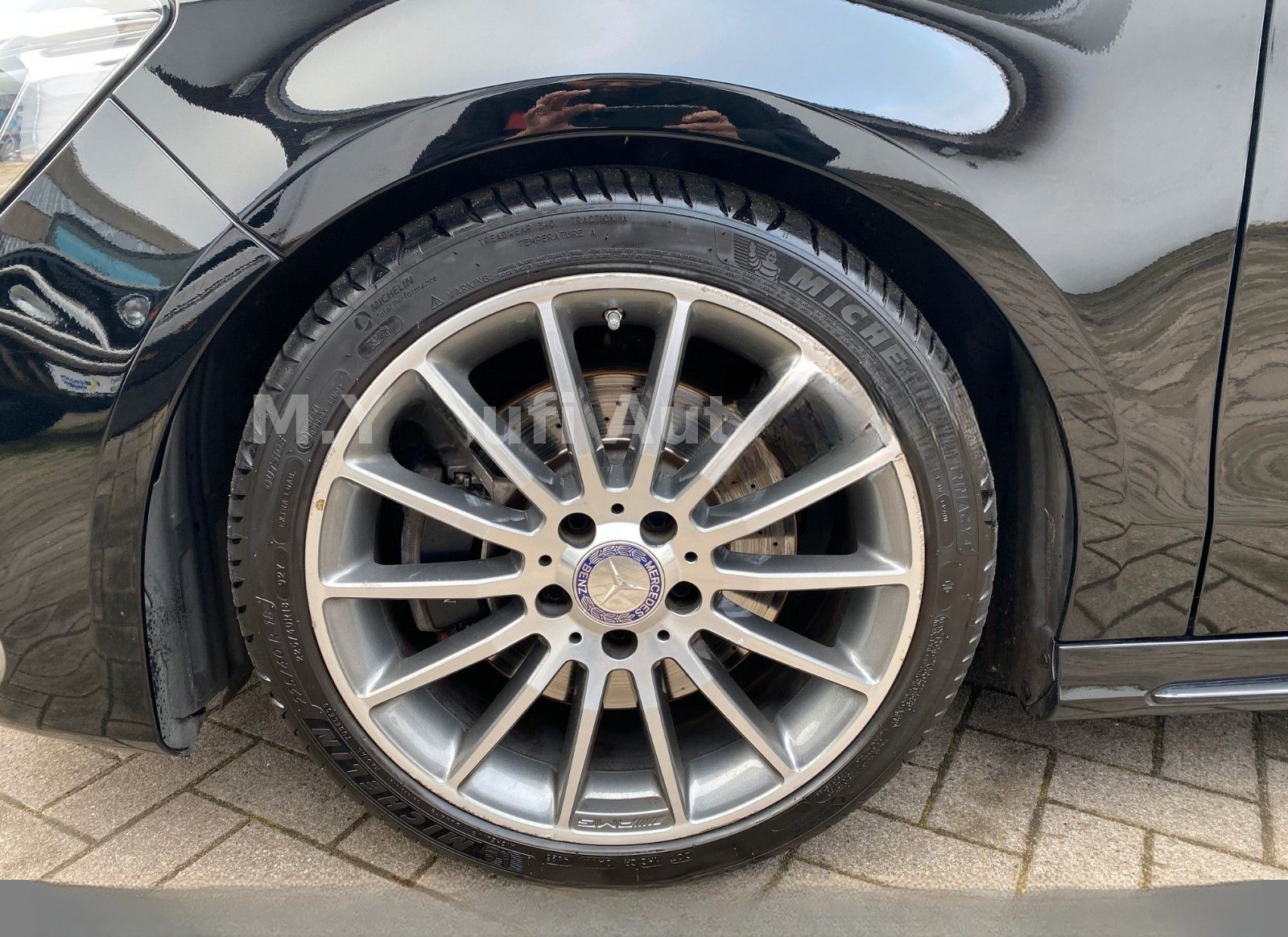 Mercedes-Benz CLA 220 d 7G-DCT SHOOTING BRAKE AMG-LINE foto 8