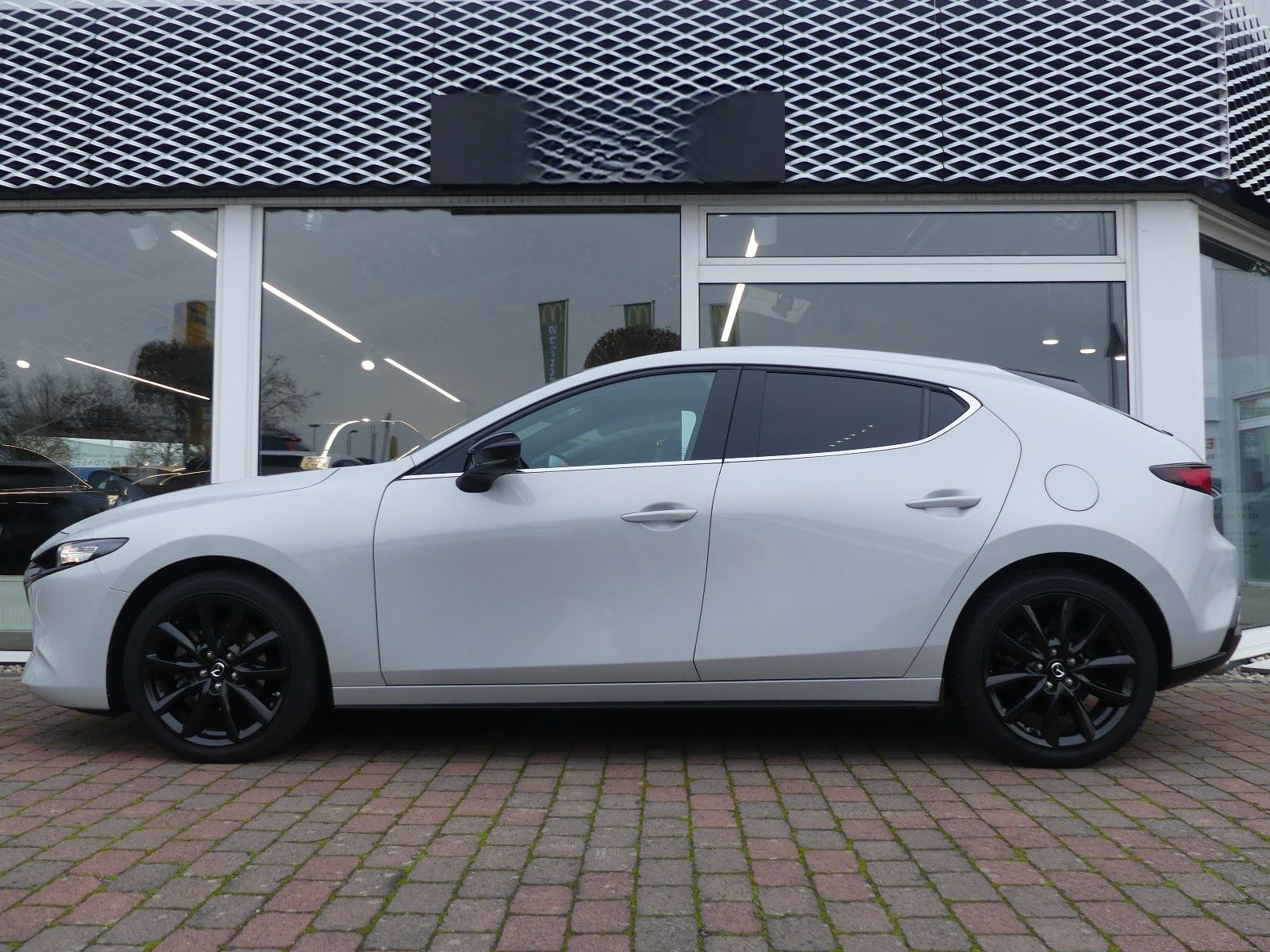 Mazda 3 e-SKYACTIV G 150 HOMURA + AHK foto 2