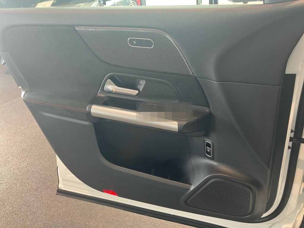 Mercedes-Benz GLA 200 EDITION AMG-Line+AHK+DISTR+KEYLESS+360°K foto 15