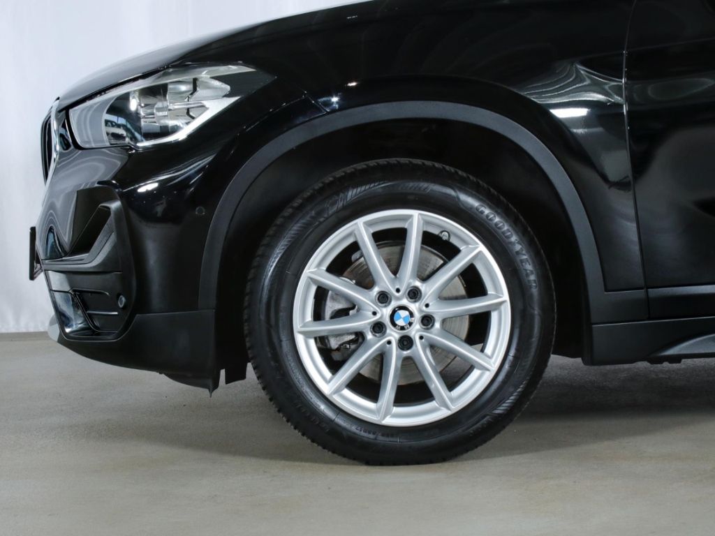 BMW X1 sDrive 18i PDC El.Heckklappe SHZ Advantage foto 12