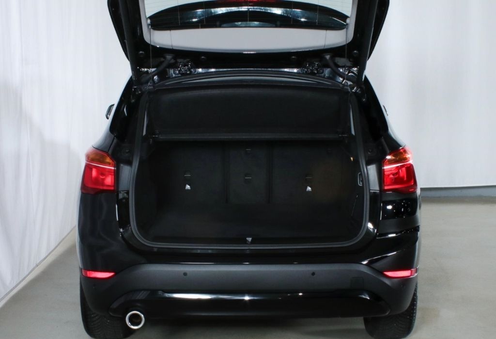 BMW X1 sDrive 18i PDC El.Heckklappe SHZ Advantage foto 13