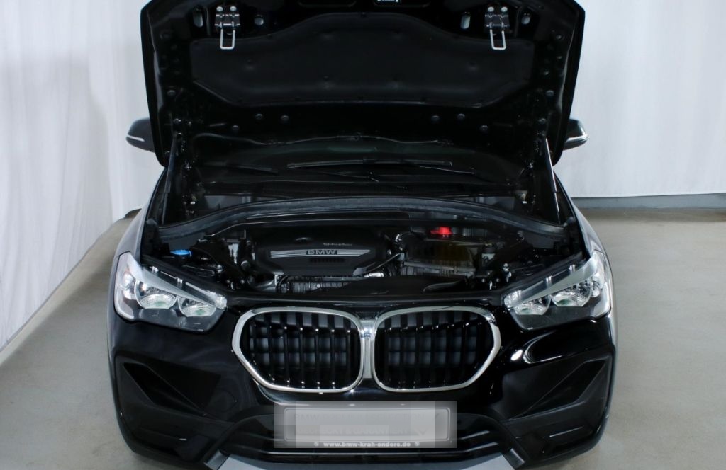BMW X1 sDrive 18i PDC El.Heckklappe SHZ Advantage foto 14