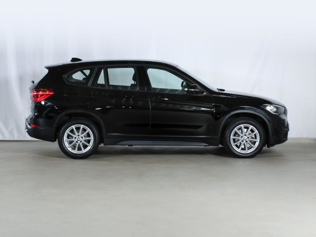 BMW X1 sDrive 18i PDC El.Heckklappe SHZ Advantage foto 4