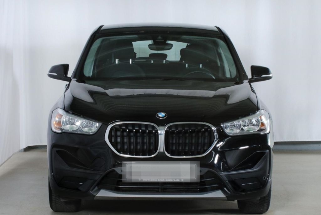 BMW X1 sDrive 18i PDC El.Heckklappe SHZ Advantage foto 5