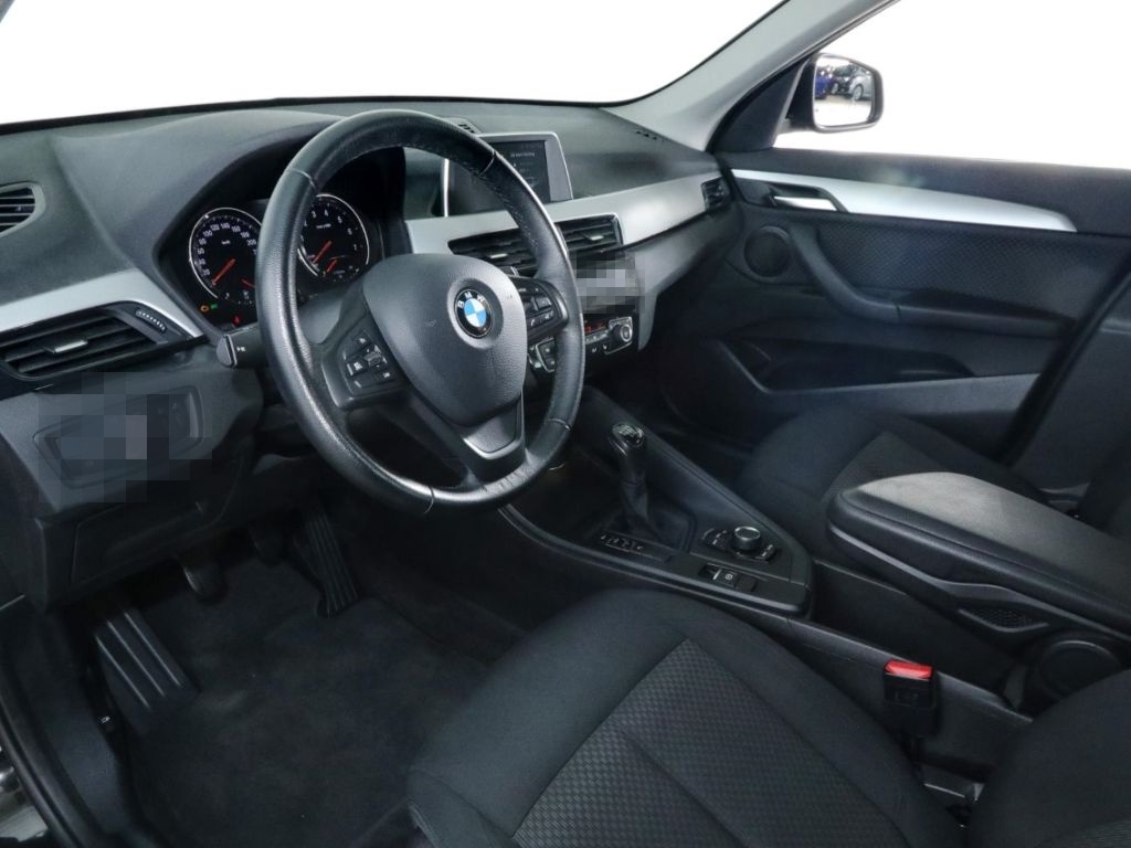 BMW X1 sDrive 18i PDC El.Heckklappe SHZ Advantage foto 7