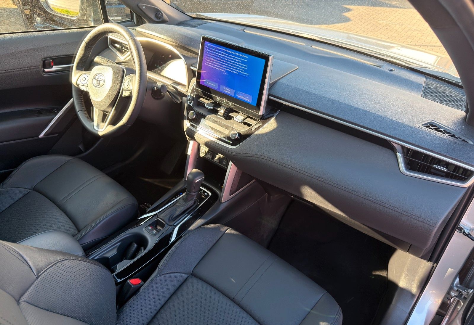 Toyota Corolla Cross 2.0 Hybrid AWD Lounge foto 14