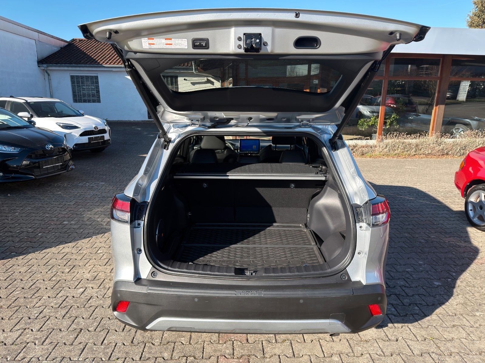 Toyota Corolla Cross 2.0 Hybrid AWD Lounge foto 10