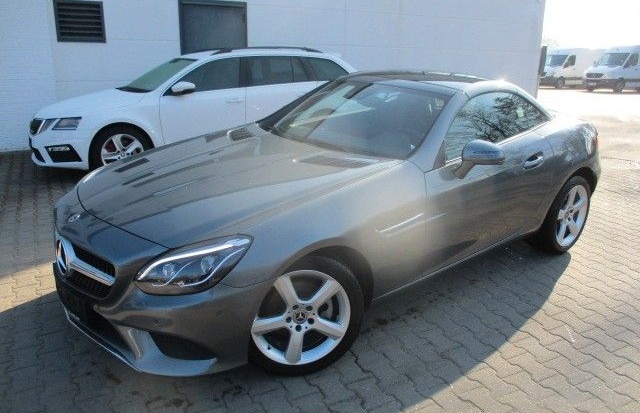 Mercedes-Benz SLC 180 9G-Tr. LED Navi Airscarf Pano Totw. PDC foto 2