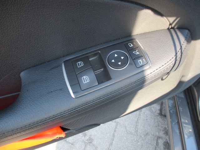 Mercedes-Benz SLC 180 9G-Tr. LED Navi Airscarf Pano Totw. PDC foto 11