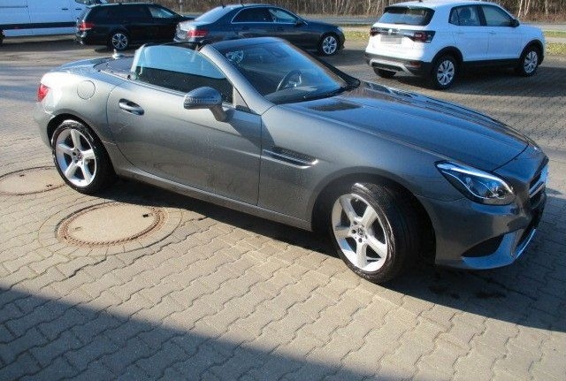 Mercedes-Benz SLC 180 9G-Tr. LED Navi Airscarf Pano Totw. PDC foto 8