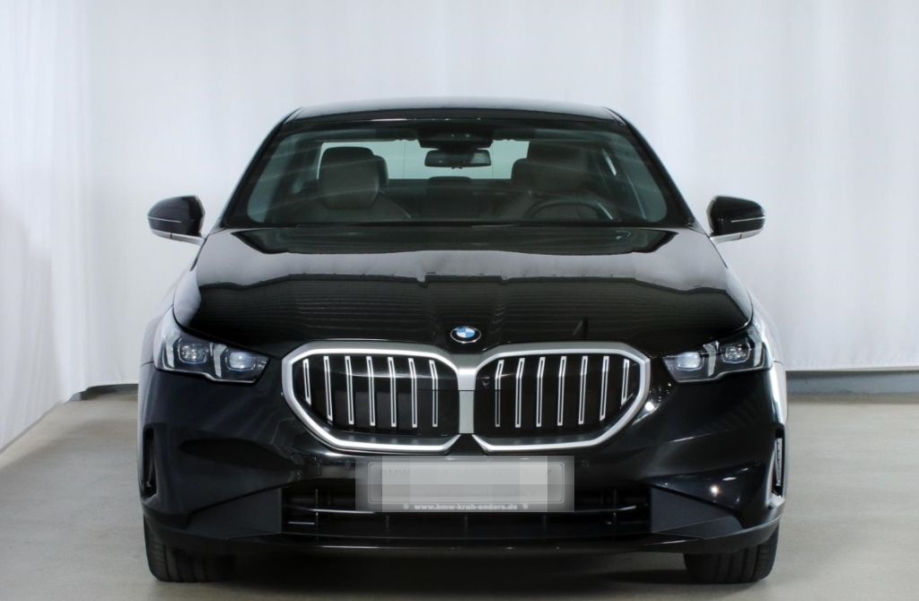 BMW 520 d xDrive Lim. AHK Memory 4xSHZ ACC StandHZG foto 5