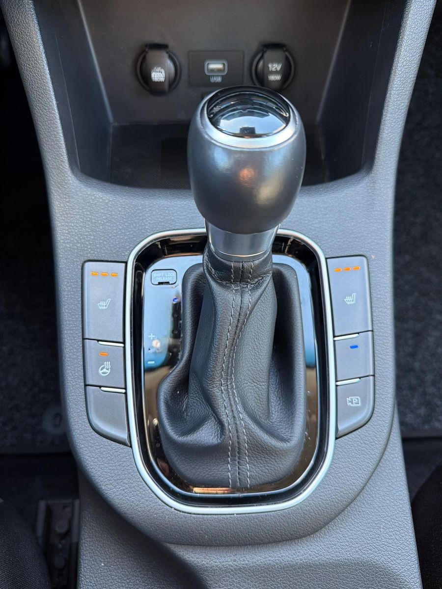 Hyundai i30 SITZHEITZUNG/PDC/CARPLAY/NAVI/CAM/LHZ foto 14