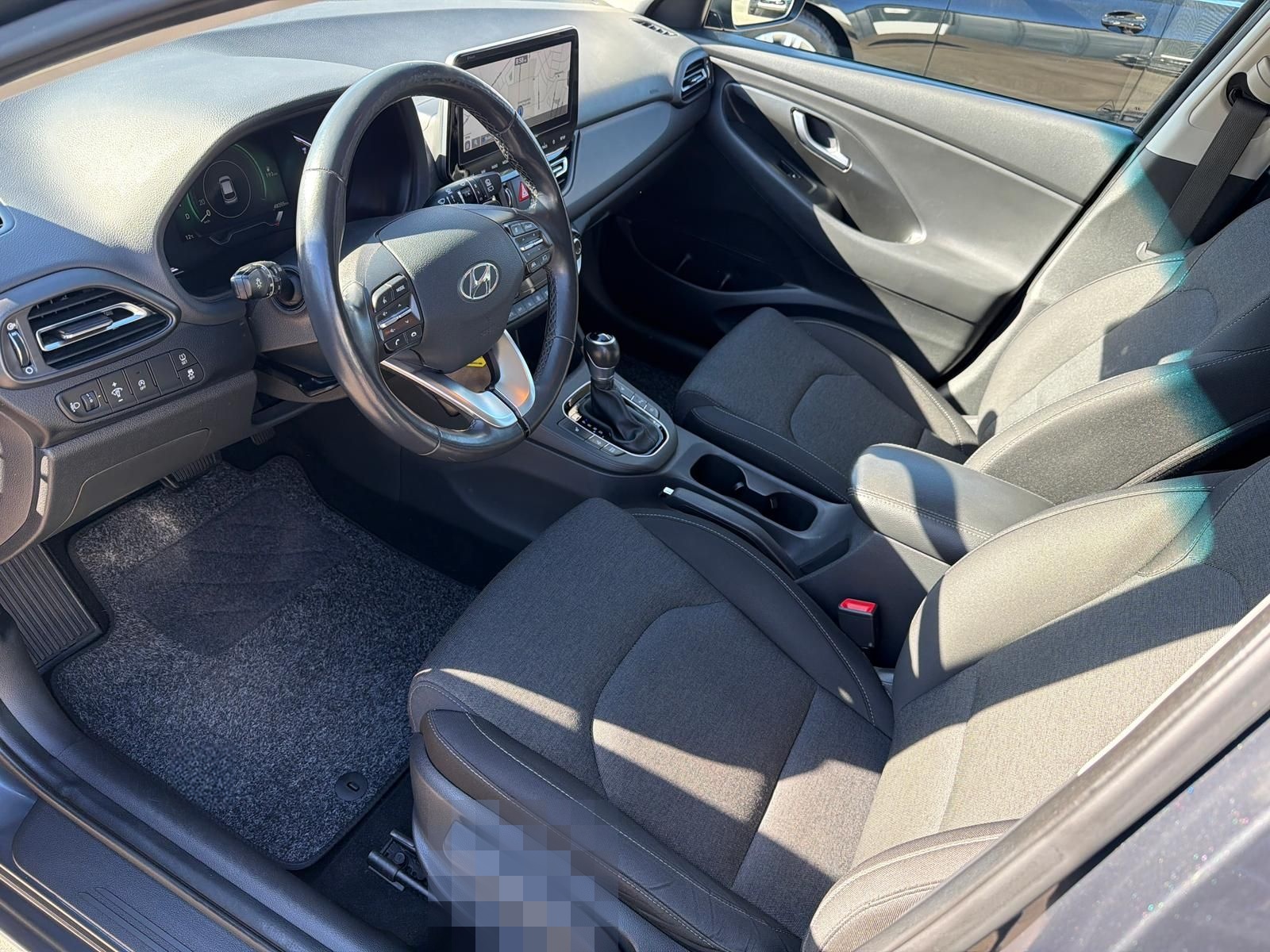 Hyundai i30 SITZHEITZUNG/PDC/CARPLAY/NAVI/CAM/LHZ foto 9