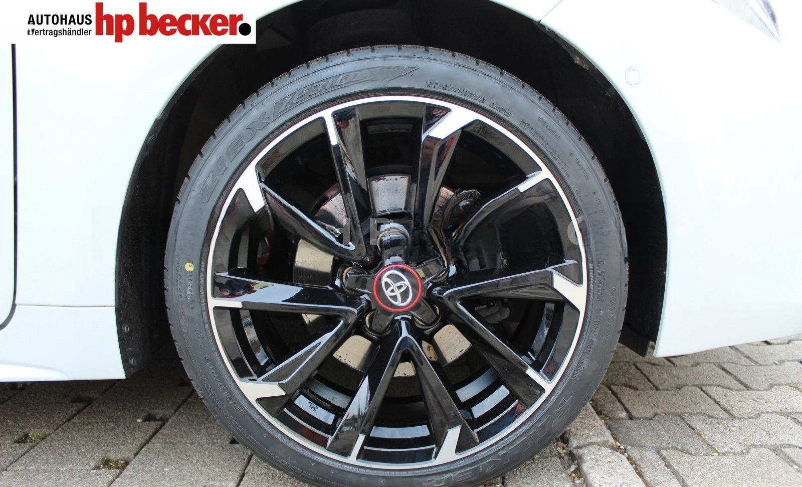 Toyota Corolla Hybrid GR Sport NAVI LED WINTERRÄDER foto 19